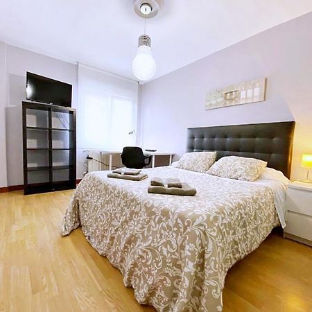 Apartamentos Milan 1 Wifi Y Parking Gratuito โอเบียโด ภายนอก รูปภาพ