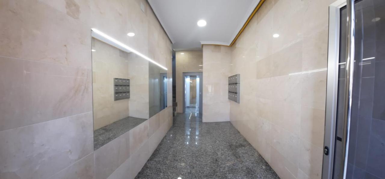 Apartamentos Milan 1 Wifi Y Parking Gratuito โอเบียโด ภายนอก รูปภาพ