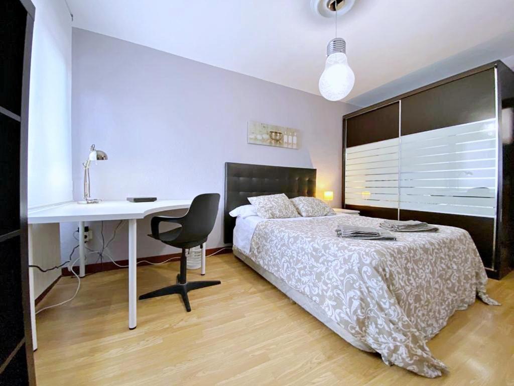 Apartamentos Milan 1 Wifi Y Parking Gratuito โอเบียโด ภายนอก รูปภาพ